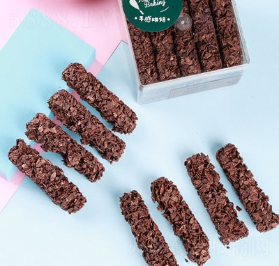 ���ζ���b������